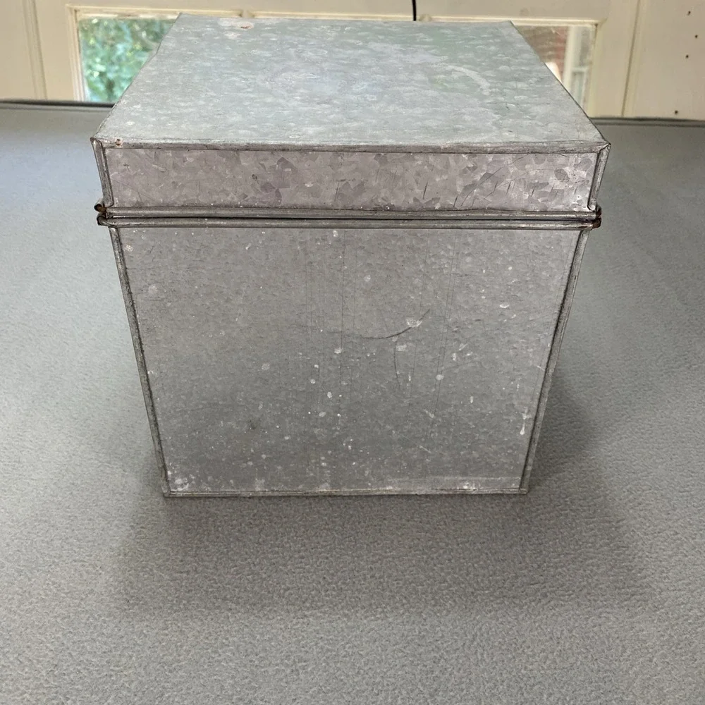 Metal‎ Tin Galvalume Storage Box Bloomingdale's 8.5 x 8.5 x 8.5 Hasp Lock